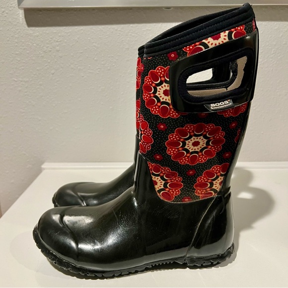 BOGS Kids Classic Waterproof Kaleidoscope Rain Boots Red Black Size 3 Youth - Picture 3 of 8